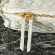 Uubags | Bottega Veneta Intrecciato Concert Pouch In White 18.5x11.5x8.5cm - 6