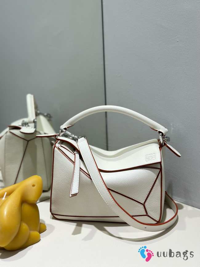 Uubags | Loewe Off-White Small Puzzle Bag 24x10x14cm - 1