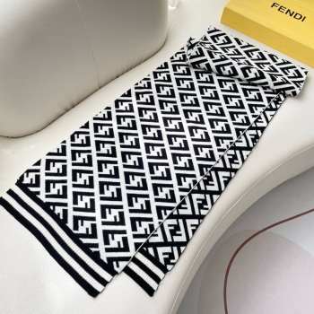 Uubags | Fendi black and white wool and cashmere scarf 36x180cm