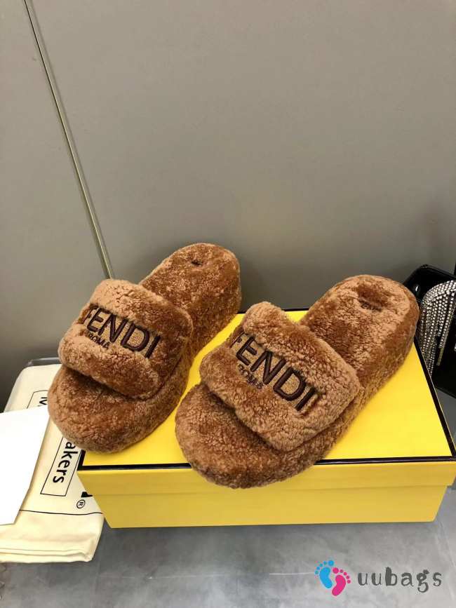 Uubags | Fendi fur slides in brown 6cm - 1