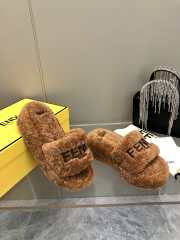 Uubags | Fendi fur slides in brown 6cm - 6