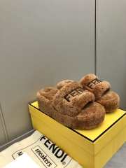 Uubags | Fendi fur slides in brown 6cm - 5