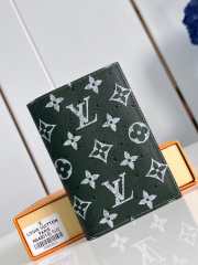 M64501 Passport Wallet Monogram Eclipse In Green 14x2.5x10cm  - 1