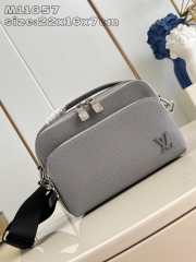 Uubags | Louis Vuitton M11657 Avenue Messenger Bag Grey 15.5x7.5x22.5cm - 1