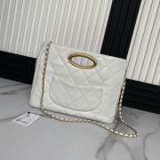 Uubags | Chanel Clutch Lambskin & Gold Plated Metal In White 24x34x8cm - 5