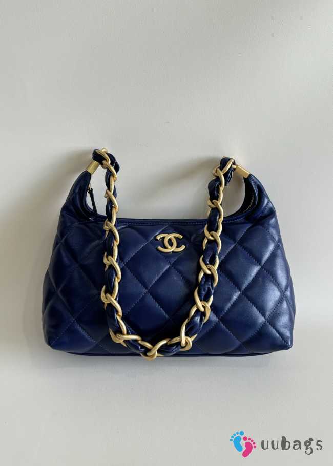 Uubags | Chanel Hobo Bag Shiny Lambskin & Gold Plated Metal Blue 24x26x9.5cm - 1