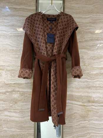 Uubags | Louis Vuitton 1AFCFB Reversible Zip-Off Wrap Coat In Brown 