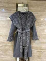 Uubags | Louis Vuitton 1A4PE7 Hooded Wrap Coat In Grey - 3