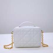 Uubags | Dior 30 Montaigne Box Bag White 19.5x15x6cm - 3