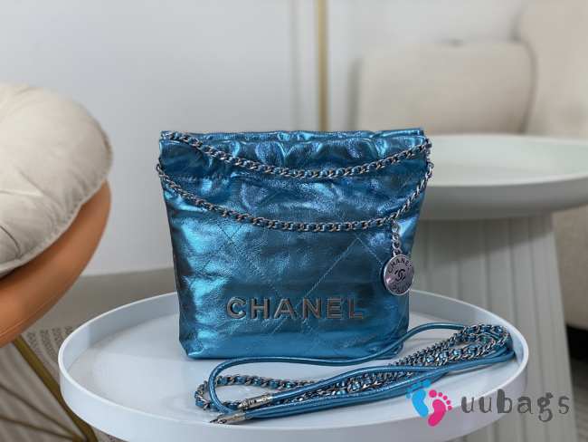 Uubags | Chanel 22 Mini Bag Metallic Blue Lambskin & Lacquered Metal Silver 19x20x6.5cm - 1