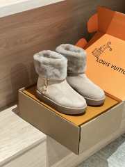 Uubags | Louis Vuitton 1AC79E Ski Aspen Platform Ankle Boot In Beige - 1