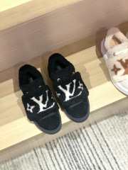 Uubags | Louis Vuitton Time out Monogram Lamb Fur Sneaker In Black  - 5