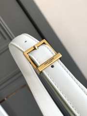 Uubags | YSL Le 5 À 7 in white smooth leather with gold buckle 24.5x6x15cm - 5