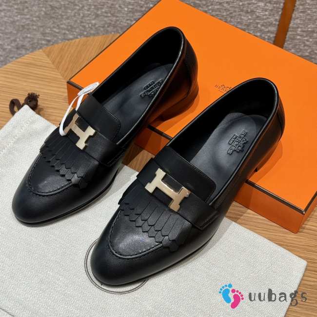 Uubags | Hermes Royal Black Loafer in goatskin with fringe detail and gold buckle - 1