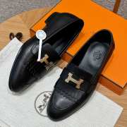 Uubags | Hermes Royal Black Loafer in goatskin with fringe detail and gold buckle - 6