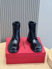 Uubags | Ferragamo Combat boot with maxi-tongue in black  - 3