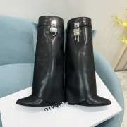 Uubags | Givenchy Shark Lock Slip-on high boots in black smooth calfskin leather 9cm - 6