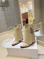 Uubags | Givenchy Shark Lock Cowboy ankle boots in white aged leather 6cm - 2