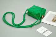 Uubags | Bottega Veneta mini cassette camera bag in green soft lambskin leather 14.5x14.5x7.5cm - 4