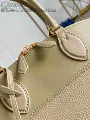 Uubags | Louis Vuitton M22927 Vendôme MM Taurillon clay leather, smooth calfskin bag 36x29x15cm - 5