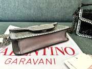 Uubags | Valentino Garavani Locò imitation crystal bag in grey 19x10.5x5cm - 4