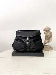 Uubags | Prada 2VD062 Re-Nylon and leather bag in black 29x23x15cm - 1