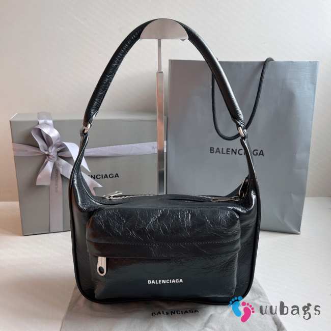 Uubags | Balenciaga Raver Shoulder Bag In Black 24.5x22x7cm - 1