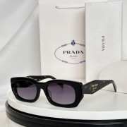 Uubags | Prada PRB05S sunglasses with logo - 3