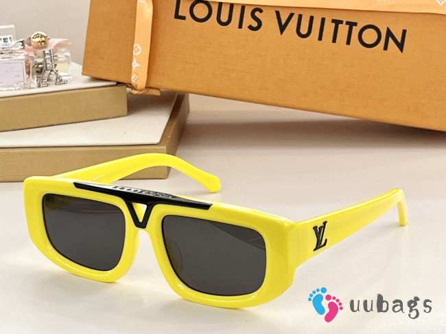 Uubags | Louis Vuitton Z1954U sunglasses  - 1