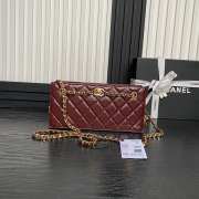 Uubags | Chanel Clutch Shiny Lambskin & Gold Plated Metal In Burgundy 13x27x7cm - 1