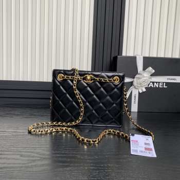 Uubags | Chanel Small Shopping Bag Shiny Lambskin & Gold Plated Metal In Black 16x21x7cm