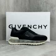 Uubags | Givenchy sneakers lightweight and technical transparent sole in black - 1