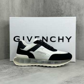 Uubags | Givenchy sneakers lightweight and technical transparent sole in white/black 