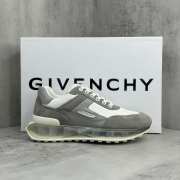 Uubags | Givenchy sneakers lightweight and technical transparent sole in grey/white - 1