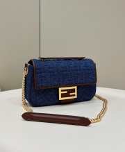 Uubags | Fendi Baguette Chain Midi Denim Bag 24x14.5x7cm - 1