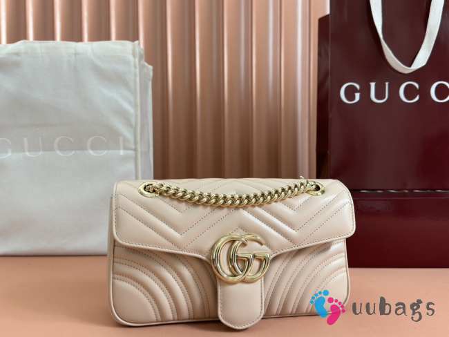 Uubags | Gucci Marmont small shoulder bag in light beige with light gold-toned hardware 26x15x7cm - 1