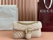 Uubags | Gucci Marmont small shoulder bag in light beige with light gold-toned hardware 26x15x7cm - 1