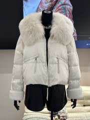 Uubags | MaxMara Down Jackets Fur Collar In White - 1