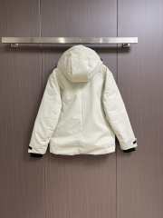 Uubags | Moncler hooded casual down jacket in white - 4