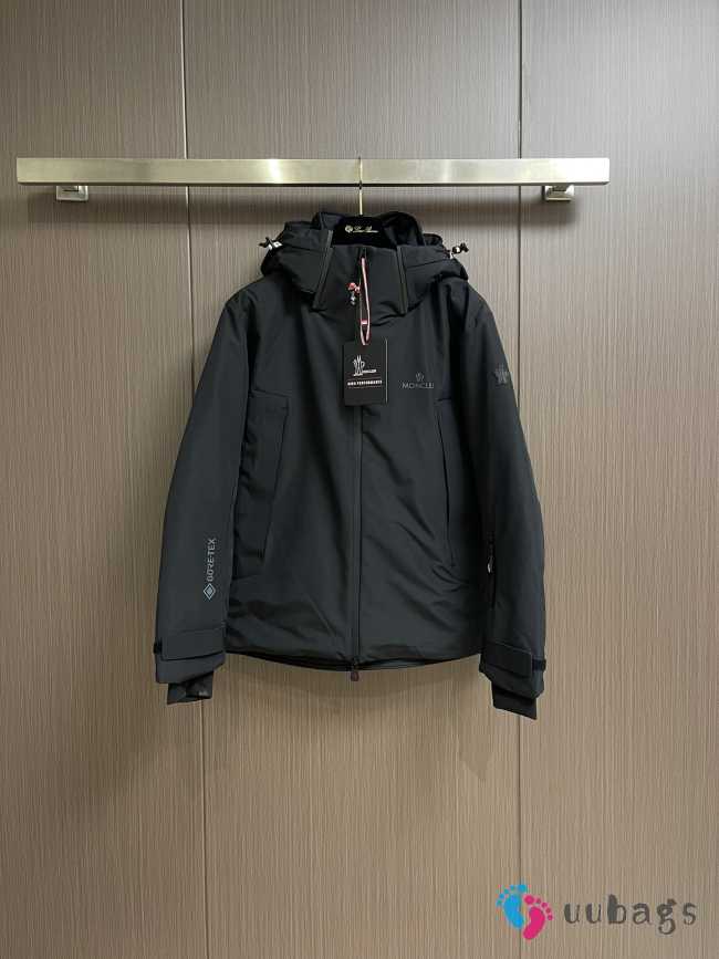 Uubags | Moncler hooded casual down jacket in black - 1