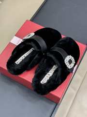 Uubags | Roger Vivier Fur Slippers In Black - 4