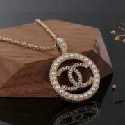 Uubags | Chanel Logo gold pearl necklace  - 2