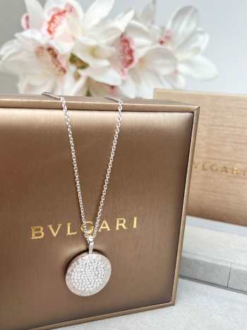 Uubags | Bvlgari rose silver pendant