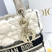 Uubags | Dior Medium Lady D-Lite Bag Ecru Cannage Lambskin Shearling In Black/White 24x21x12cm - 2