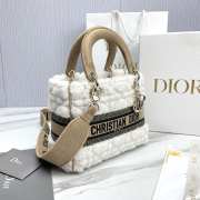 Uubags | Dior Medium Lady D-Lite Bag Ecru Cannage Lambskin Shearling In Beige/White 24x21x12cm - 4