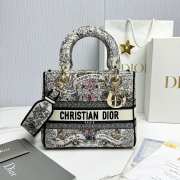 Uubags | Dior Medium Lady D-Lite Bag White Embroidery with Multicolor Dior Around the World Motif  24x21x12cm  - 1