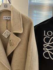 Uubags | Loewe Double-breasted coat in brown cashmere - 4