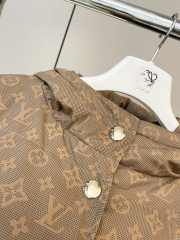 Uubags | Louis Vuitton down jacket in brown - 4