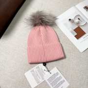 Uubags | Moncler wool pom pom beanie in pink - 2