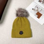 Uubags | Moncler wool pom pom beanie in green - 1